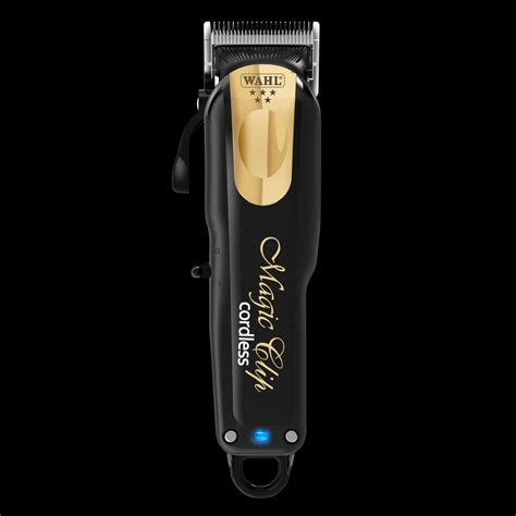 Enhance your professional styling arsenal with the stylish black and gold Wahl Magic Clip